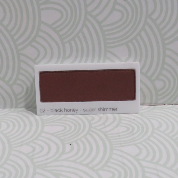 Clinique Other - CLINIQUE💥SUPER SHIMMER EYESHADOW #02 BLACK HONEY REFILL💥